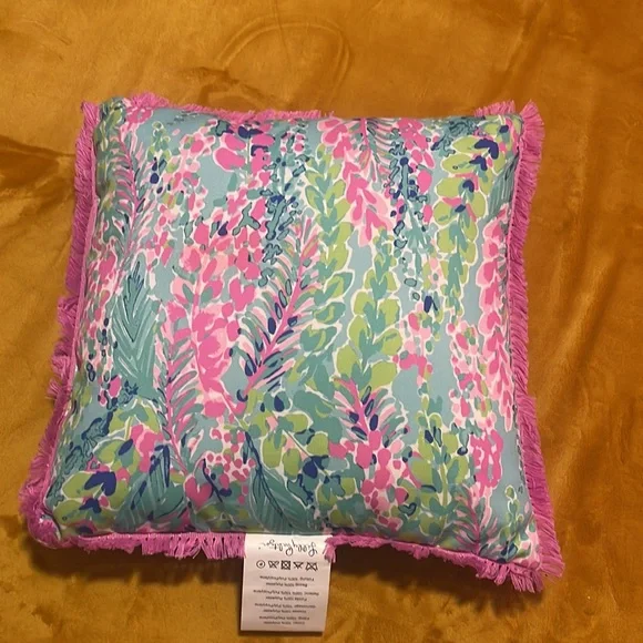 NWOT Lilly Pulitzer Throw Pillow